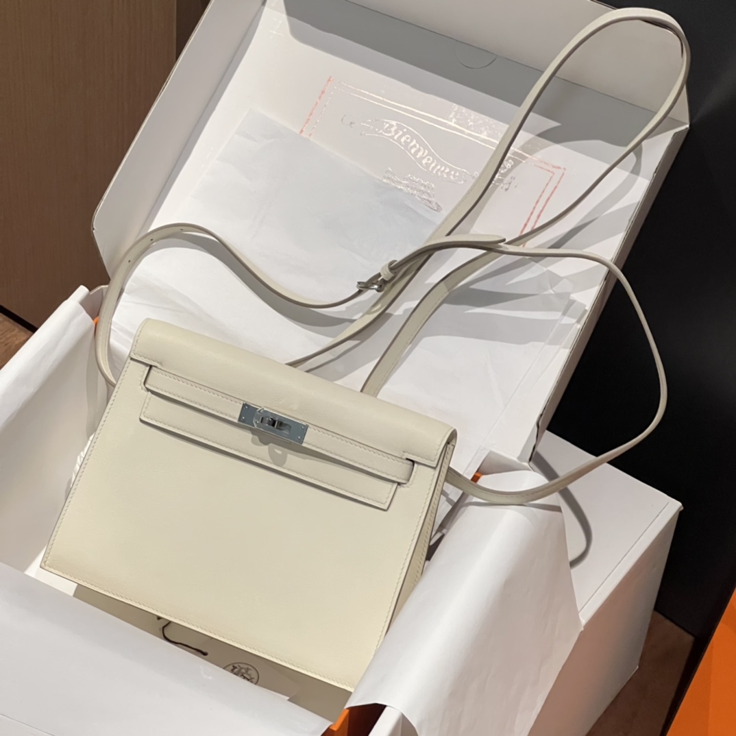 HERMES 爱马仕 Kellydanse 22cm evercolor 10 Craie 奶昔白 进口蜜蜡线 全手工制作