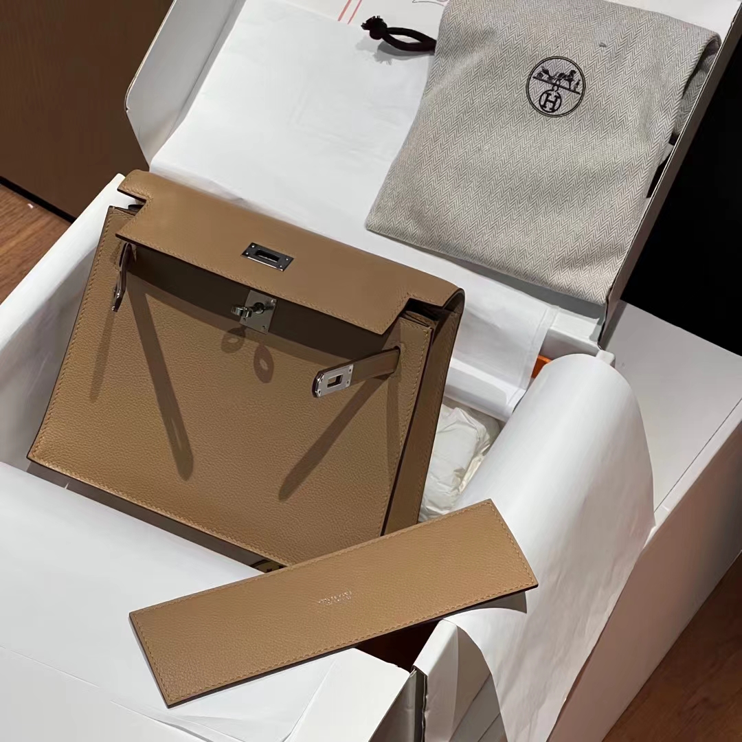 HERMES 爱马仕 Kellydanse 22cm Swift皮 4B BISCUIT饼干 进口蜜蜡线 全手工制作