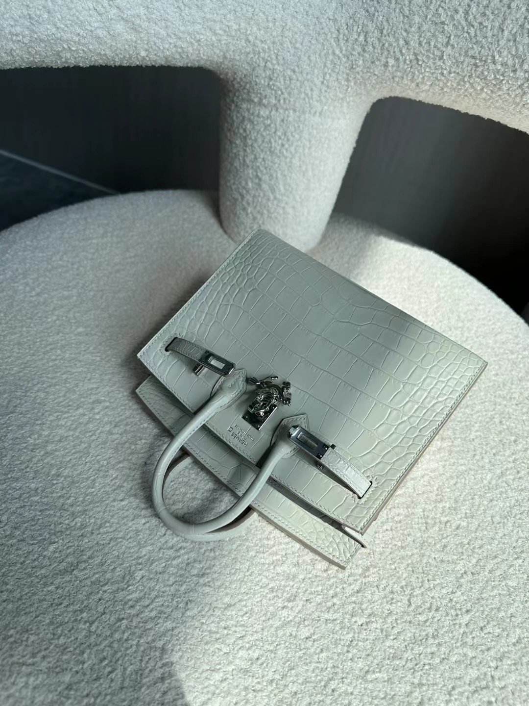 HERMES 爱马仕 Birkin 25cm 鳄鱼皮 8L Beton 水泥灰 进口蜜蜡线 全手工制作