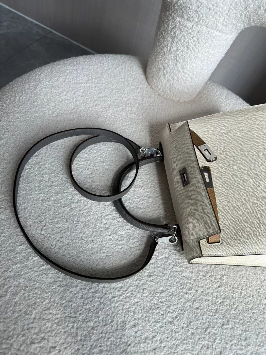 HERMES 爱马仕 Kelly 25cm 鳄鱼皮 10 Craie 奶昔白 0L Gris Meyer  2S Sesame 芝麻色 进口蜜蜡线 全手工制作
