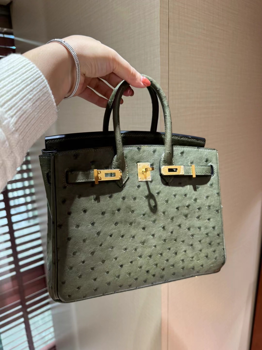 HERMES 爱马仕 Birkin 25cm 61 Vert Olive 橄榄绿 鸵鸟皮 进口蜜蜡线 全手工制作-铂金女王 HERMES 爱马仕 Birkin 25cm 61 Vert Olive 橄榄绿 鸵鸟皮 进口蜜蜡线 全手工制作